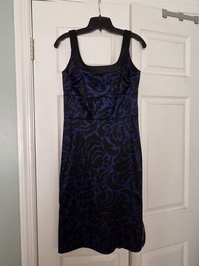 Donna Ricco Black and Royal Blue Floral Midi Sheath Dress